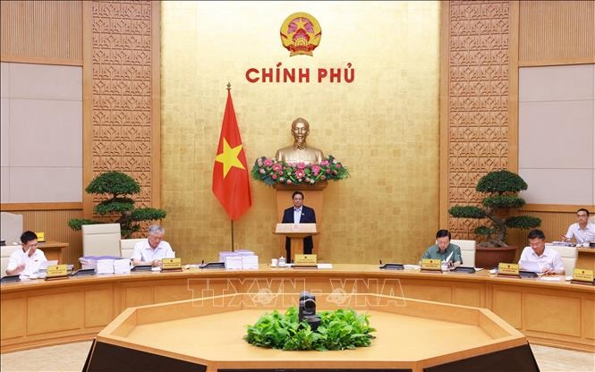 Thủ tướng Phạm Minh Chính: Khẩn trương bố trí kinh phí chi trả cho người xin nghỉ và dôi dư trong quá trình sắp xếp