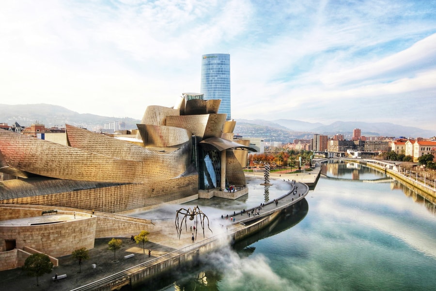 Bilbao: Từ “thành phố khói bụi” đến biểu tượng đô thị xanh
