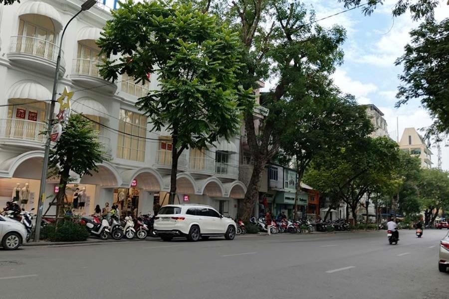 Hà Nội nắng nóng đến 35 độ, chiều có mưa