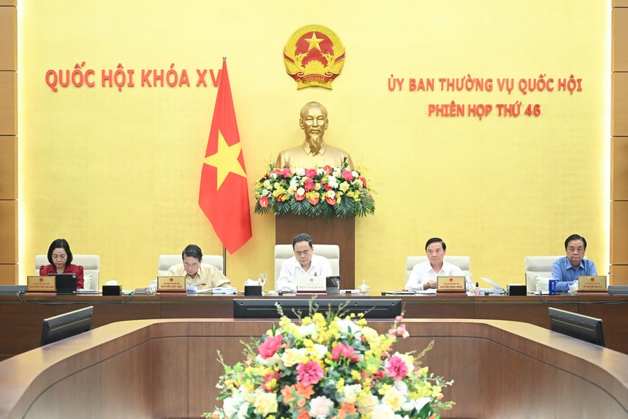 Sử dụng trang phục có logo doanh nghiệp không phải hoạt động quảng cáo