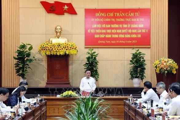 Thường trực Ban Bí thư Trần Cẩm Tú làm việc với Ban Thường vụ Tỉnh ủy Quảng Nam
