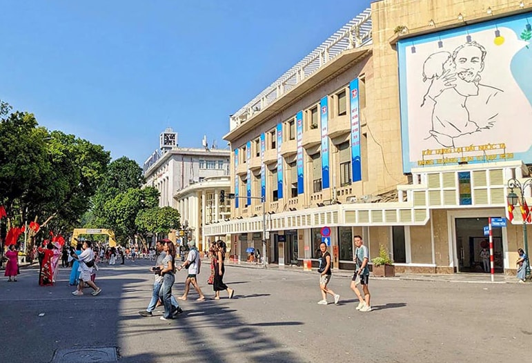 Bắc Bộ oi nóng, ngày có mưa rào rải rác