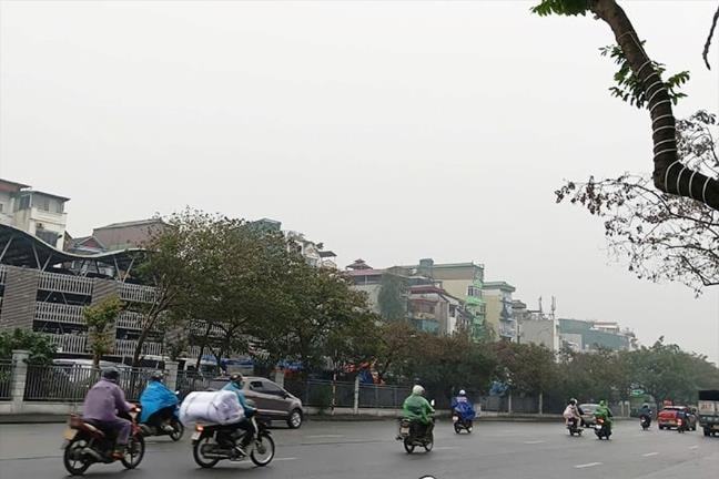 Hà Nội có mưa rào và dông