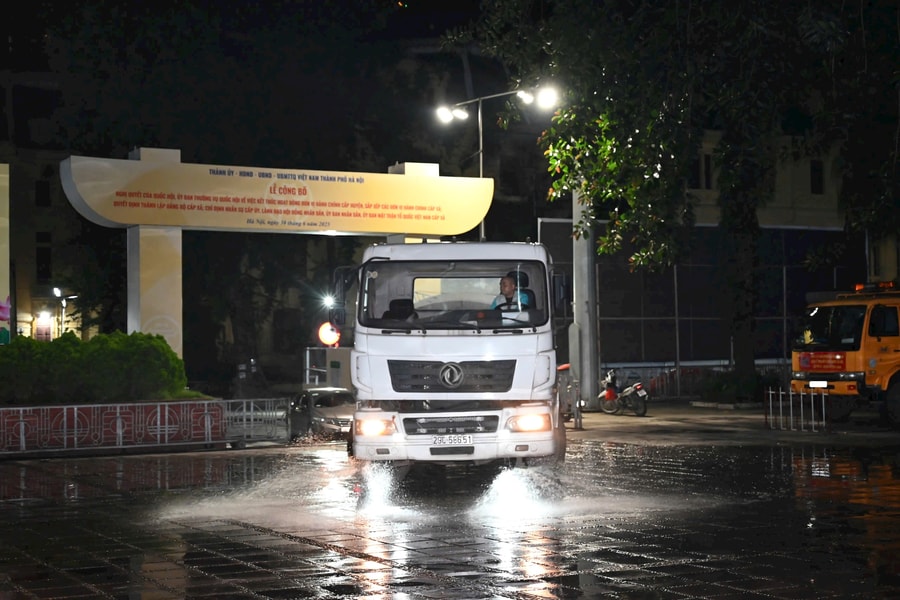 URENCO vệ sinh môi trường khu vực công bố quyết định sắp xếp đơn vị hành chính cấp xã