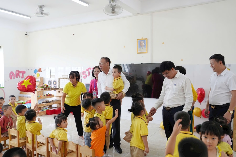 Xã Đan Phượng gắn biển 3 công trình trọng điểm chào mừng Quốc khánh 2-9