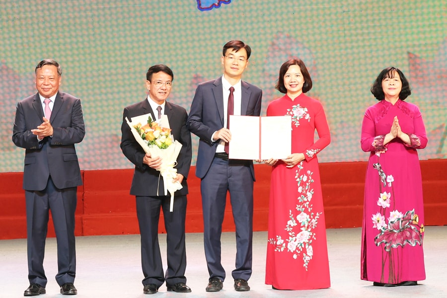 Đại hội đại biểu Đảng bộ phường Tùng Thiện lần thứ I, nhiệm kỳ 2025-2030: Vươn lên trở thành điểm sáng của Thủ đô