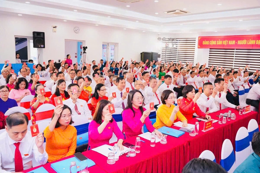 168 đại biểu dự Đại hội Đảng bộ phường Phúc Lợi lần thứ I