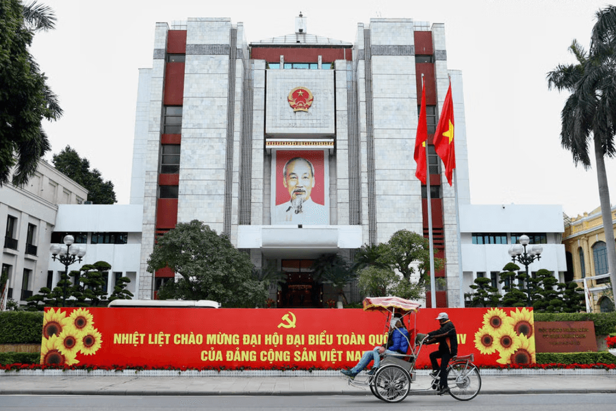 Đồng chí Phạm Quí Tiên xử lý công việc trong thời gian Đoàn đại biểu Đảng bộ TP Hà Nội dự Đại hội XIV