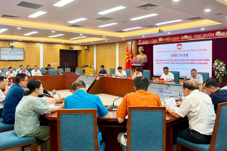 Phường Ô Chợ Dừa tổ chức phản biện dự thảo báo cáo phát triển kinh tế - xã hội giai đoạn 2026-2030