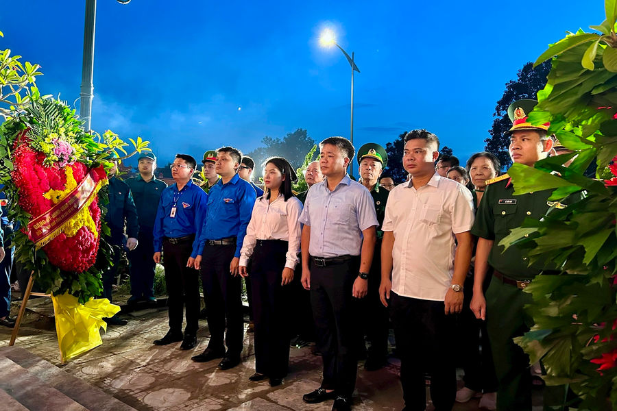 Tuổi trẻ phường Hoàng Mai thắp nến tri ân các Bà mẹ Việt Nam Anh hùng, Anh hùng liệt sĩ