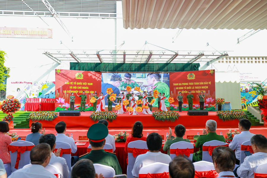 Phường Dương Nội lan tỏa sâu rộng phong trào "Toàn dân bảo vệ an ninh Tổ quốc"