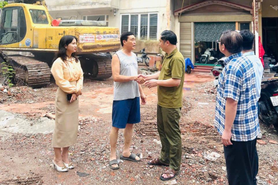 Cải tạo, mở rộng ngõ 381 Nguyễn Khang: Sự đồng thuận của nhân dân tháo gỡ điểm nghẽn đô thị