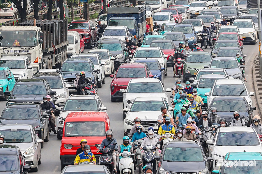 Người dân nô nức rời Thủ đô về quê nghỉ lễ dịp Quốc khánh