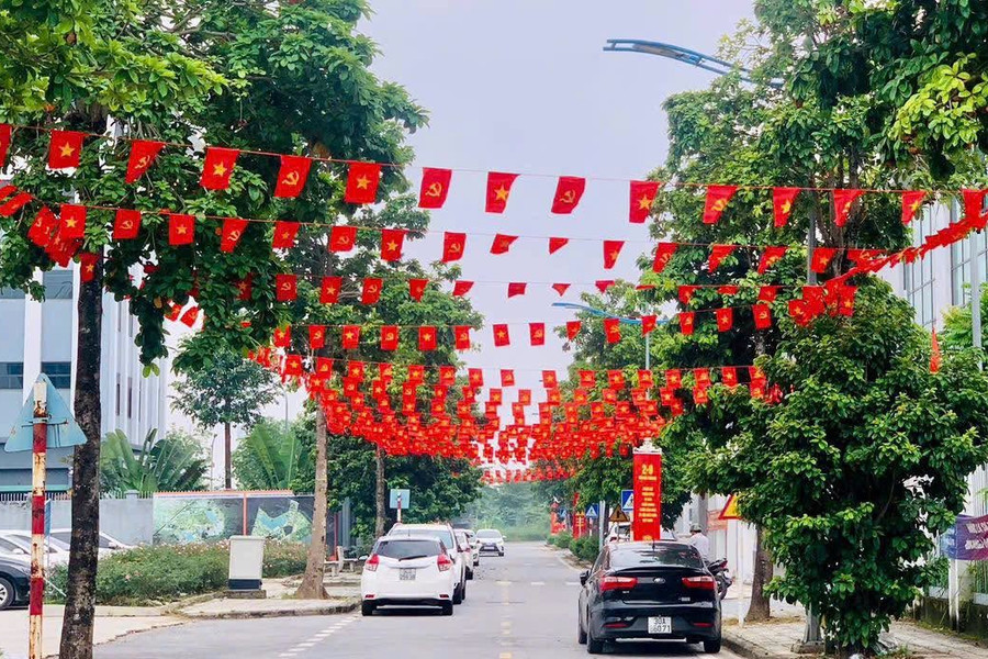 Phường Tây Tựu: Chung tay làm đẹp cảnh quan mừng Quốc khánh